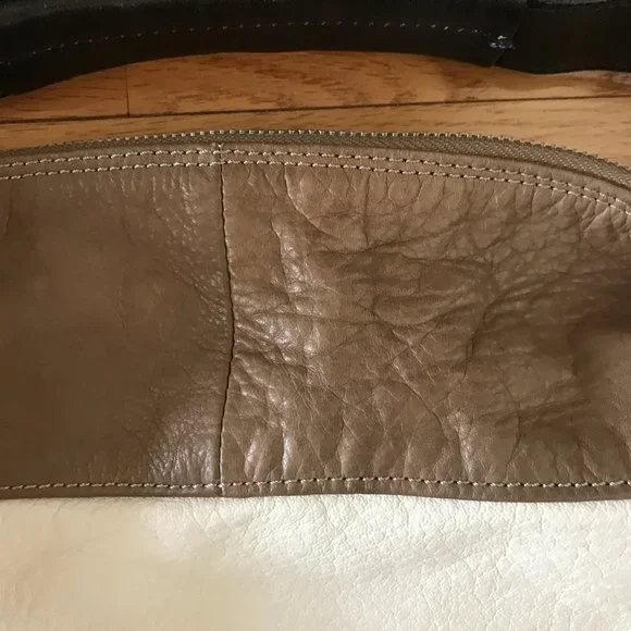 Gianni Notaro Made in Italy Leather Color Block Shoulder Bag - Picture 6 of 16